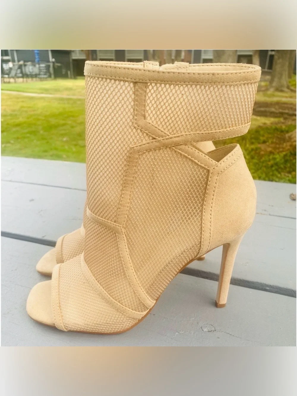 Jessica Simpson Jassie Mesh Peep Toe Booties Beige/Tan Size 8.5 NWOT